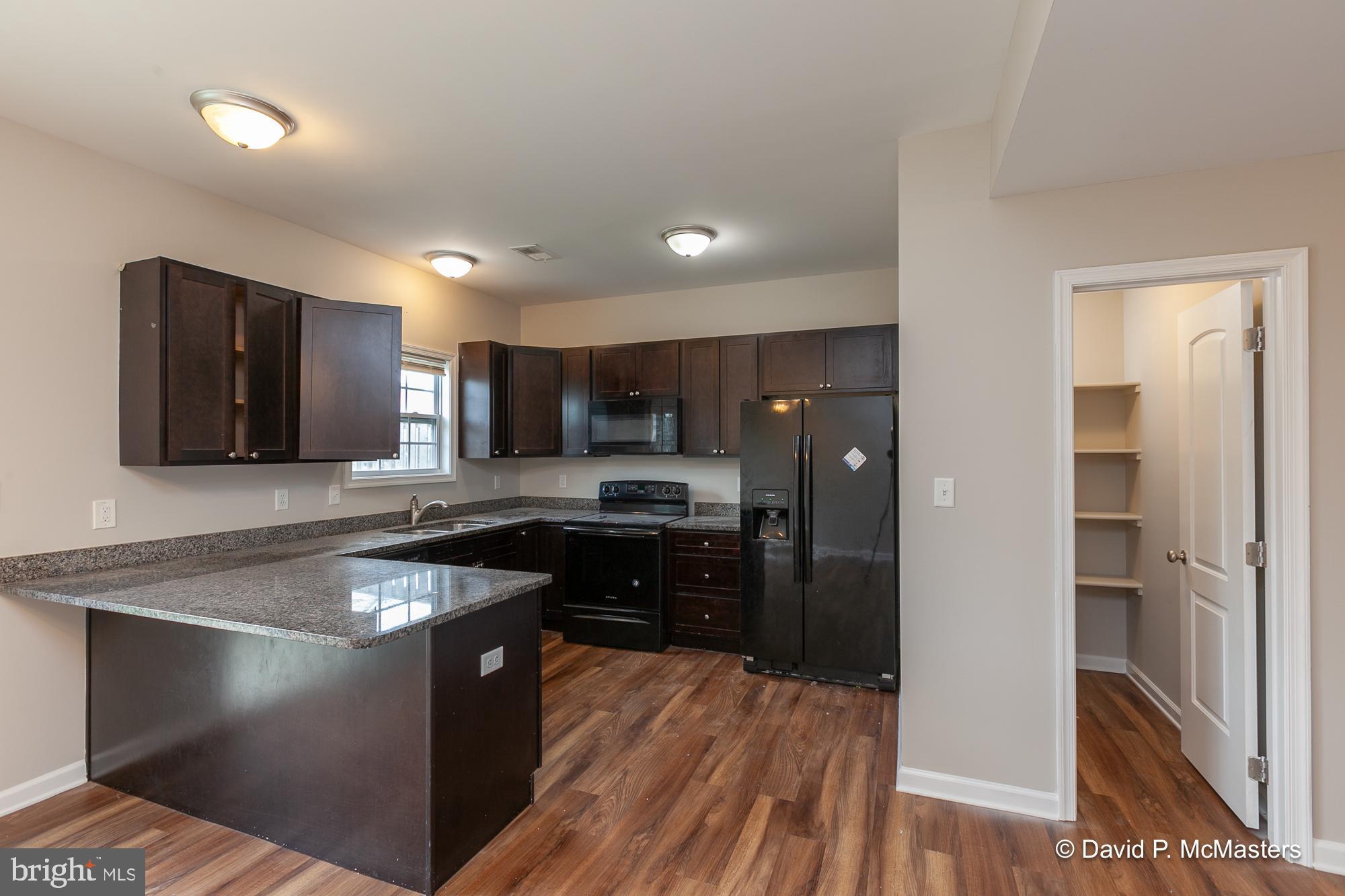 TOWNES OF RIDGEWAY - Residential