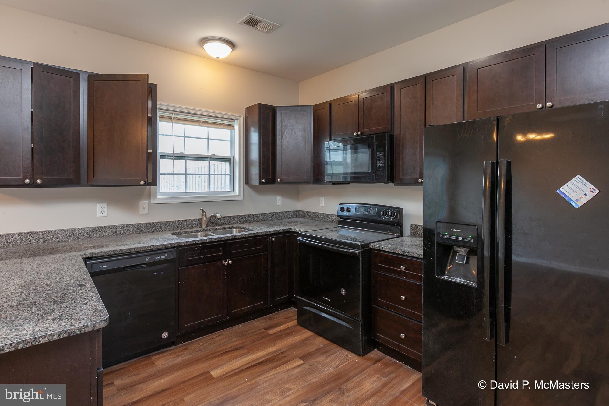 TOWNES OF RIDGEWAY - Residential