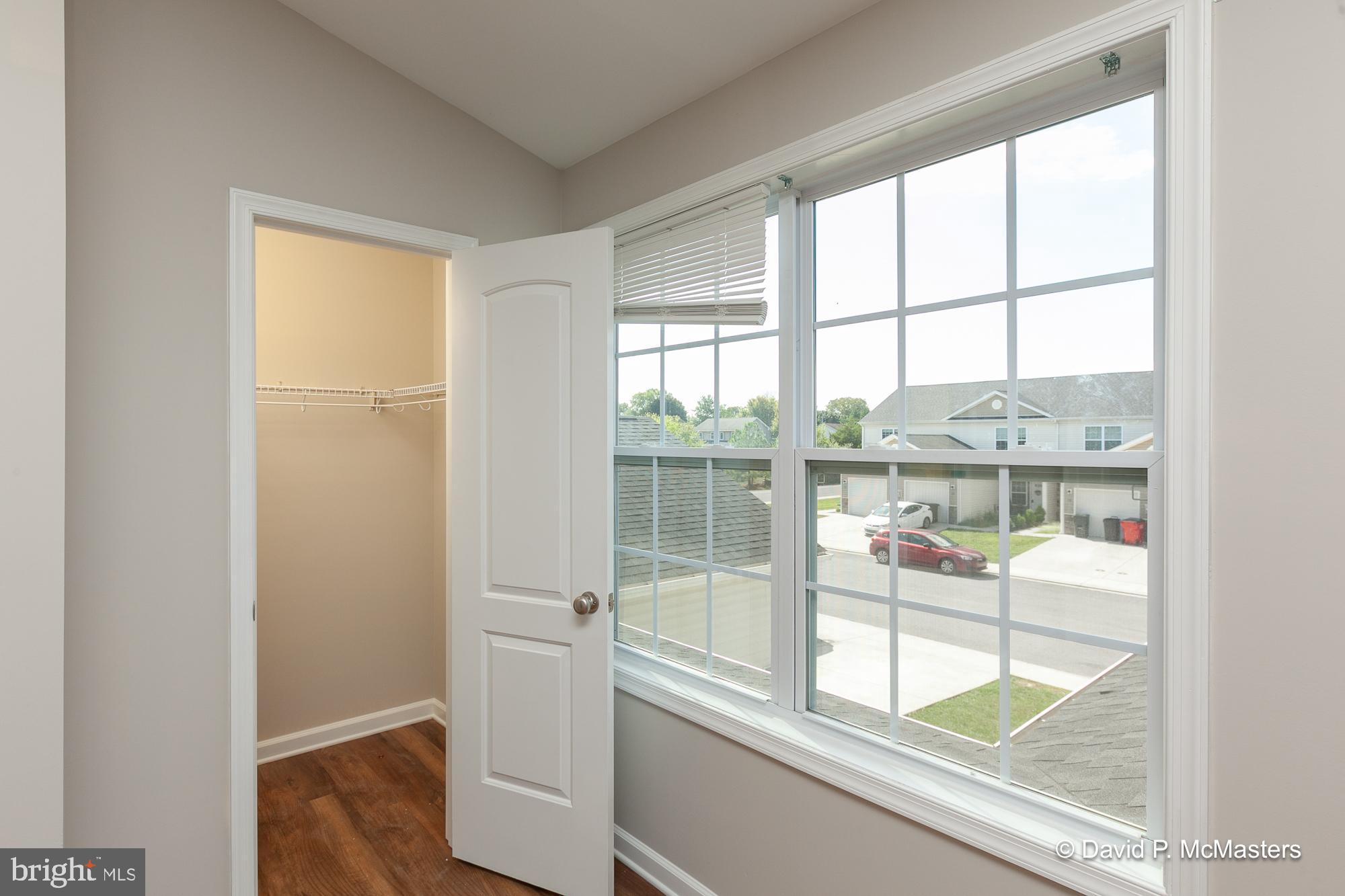 TOWNES OF RIDGEWAY - Residential