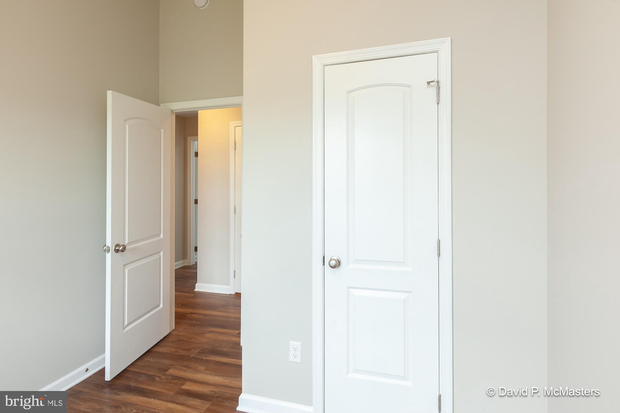 TOWNES OF RIDGEWAY - Residential