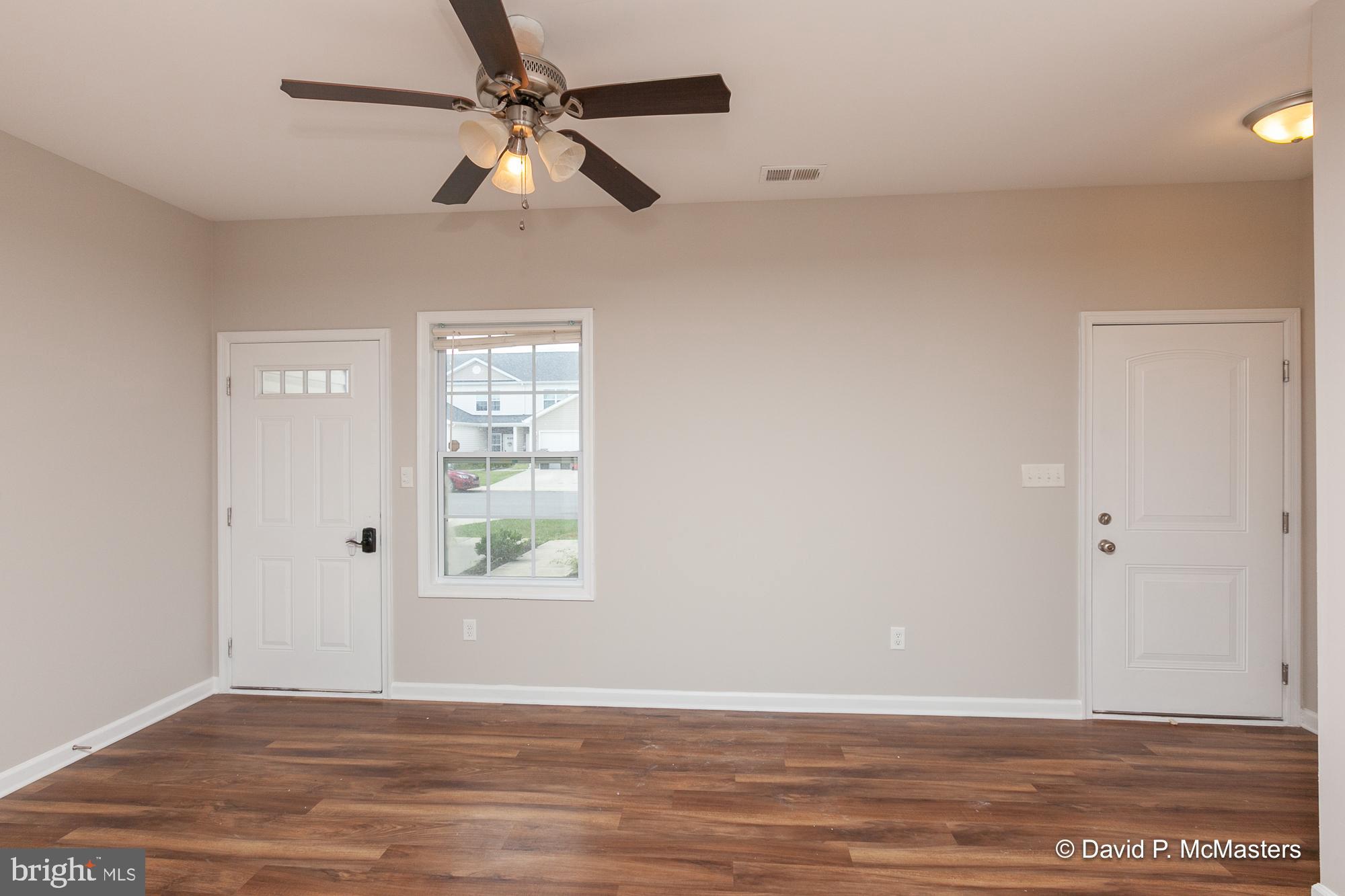 TOWNES OF RIDGEWAY - Residential