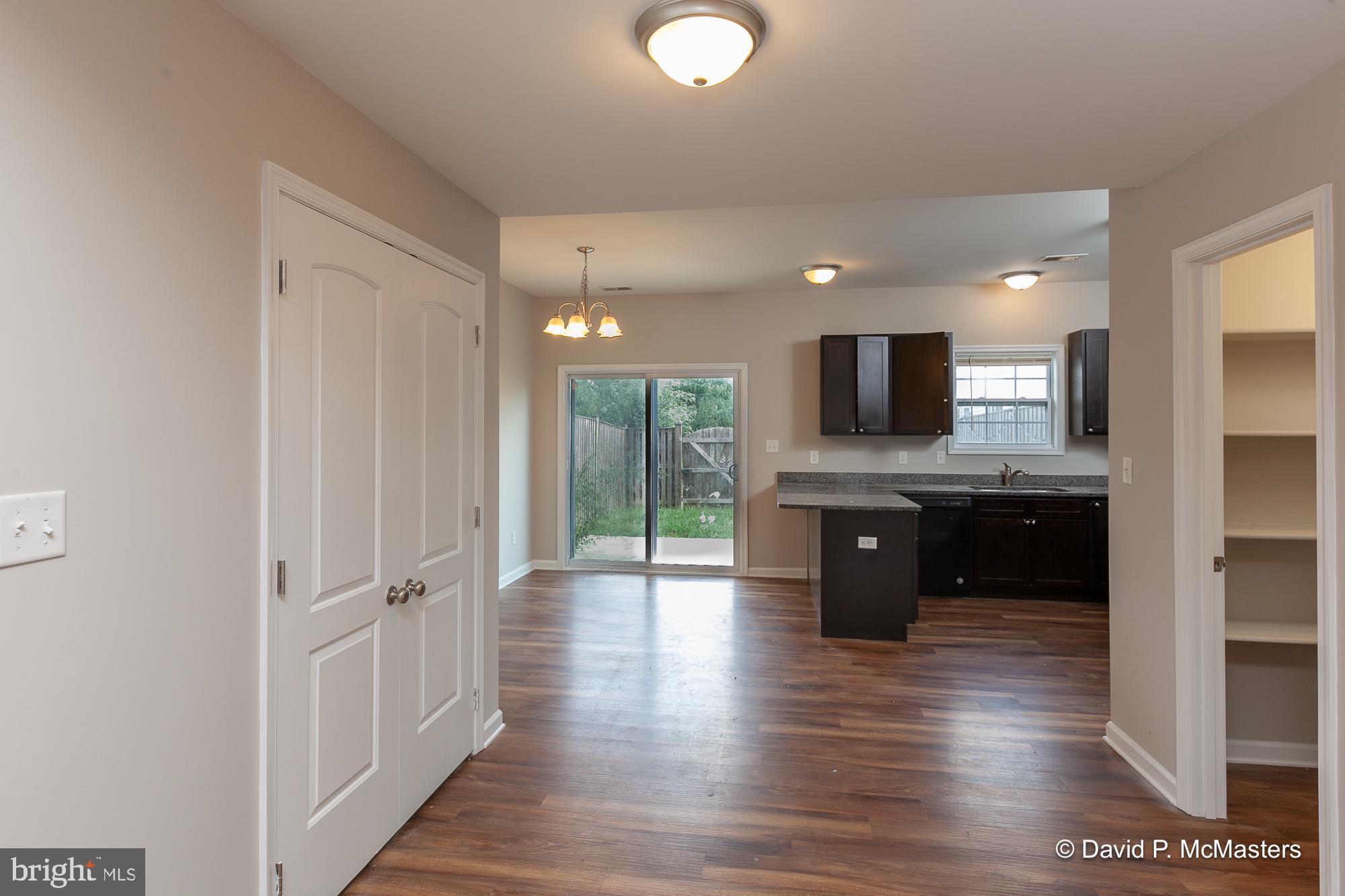 TOWNES OF RIDGEWAY - Residential