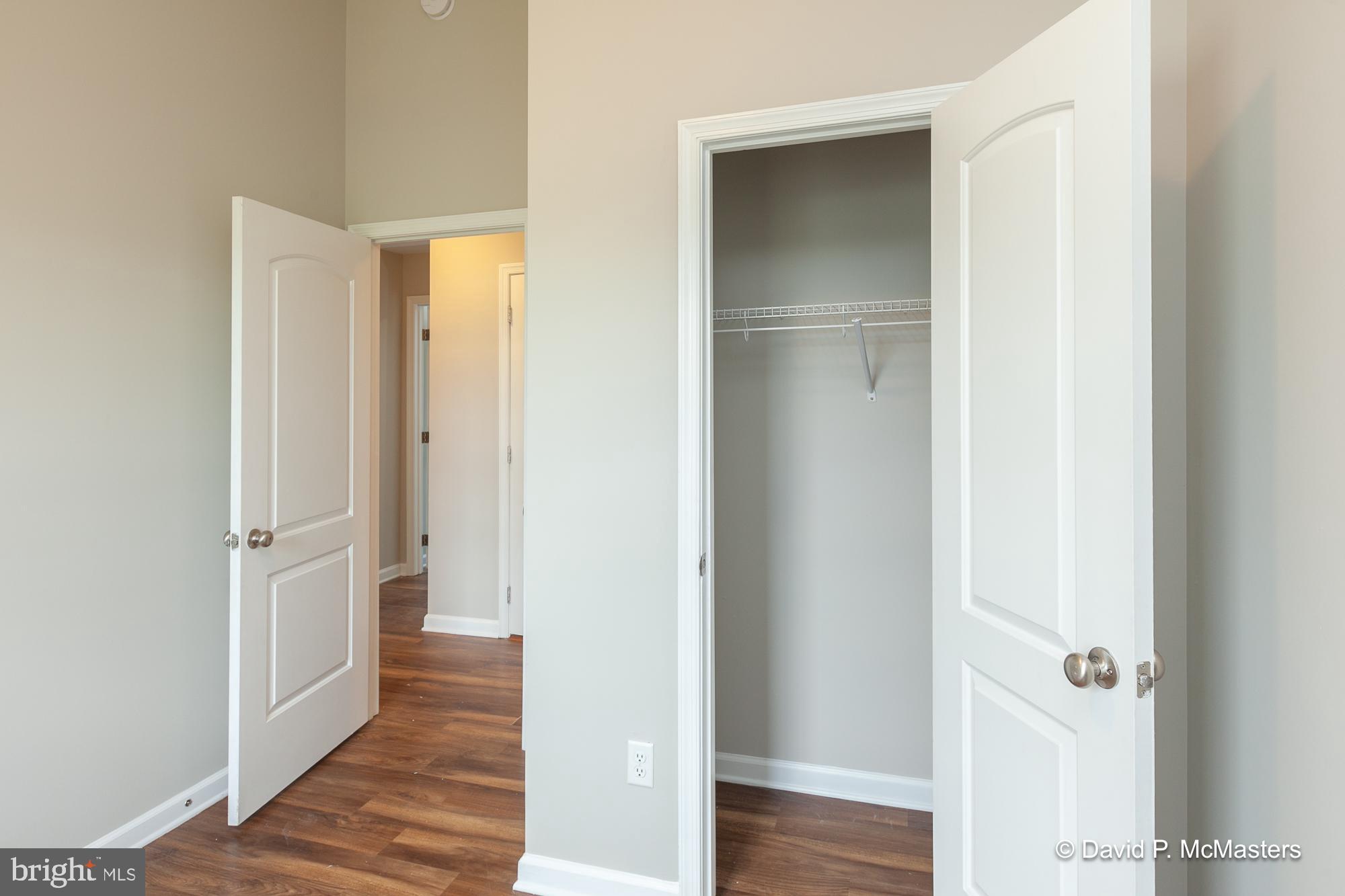 TOWNES OF RIDGEWAY - Residential