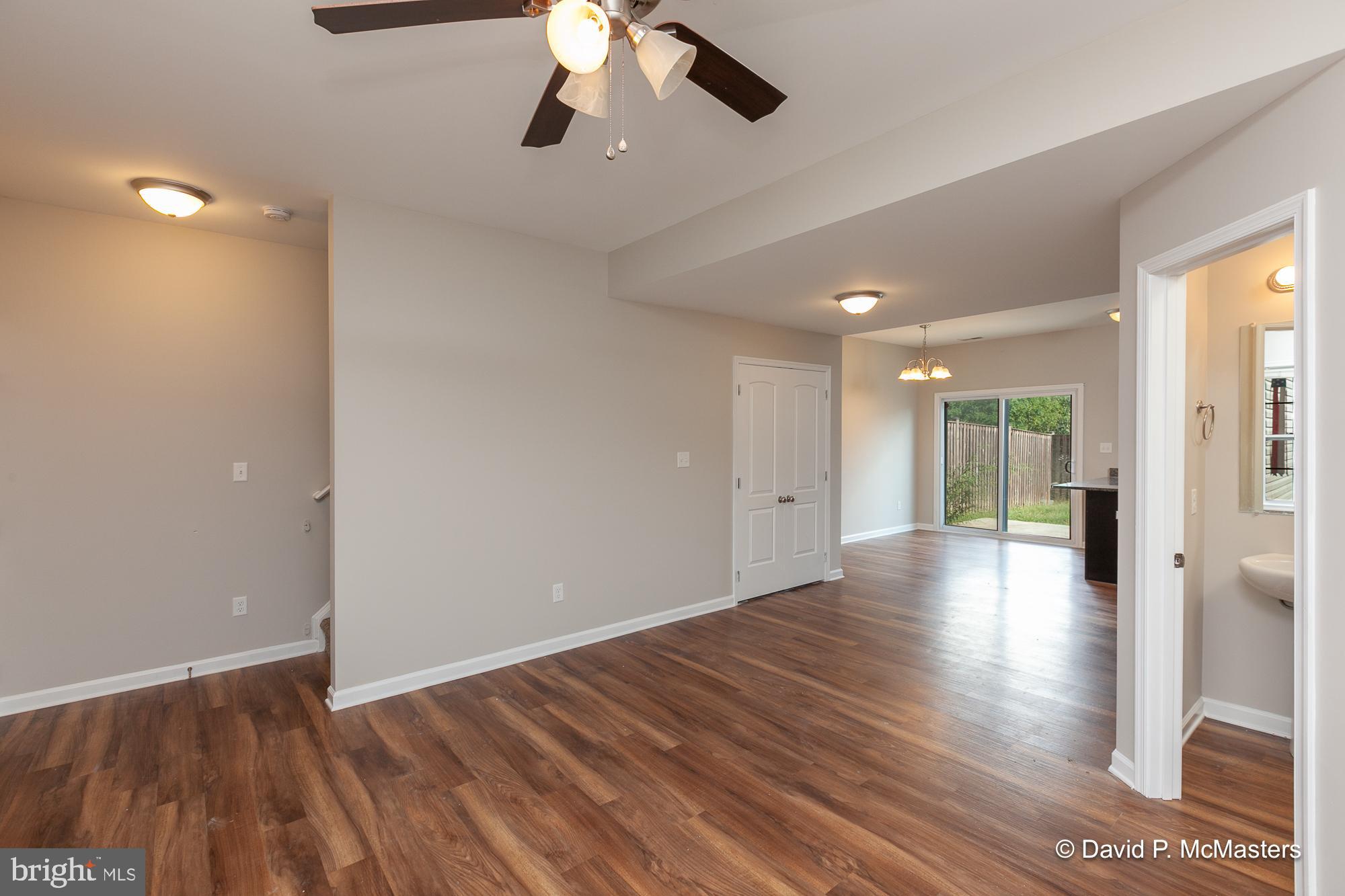 TOWNES OF RIDGEWAY - Residential