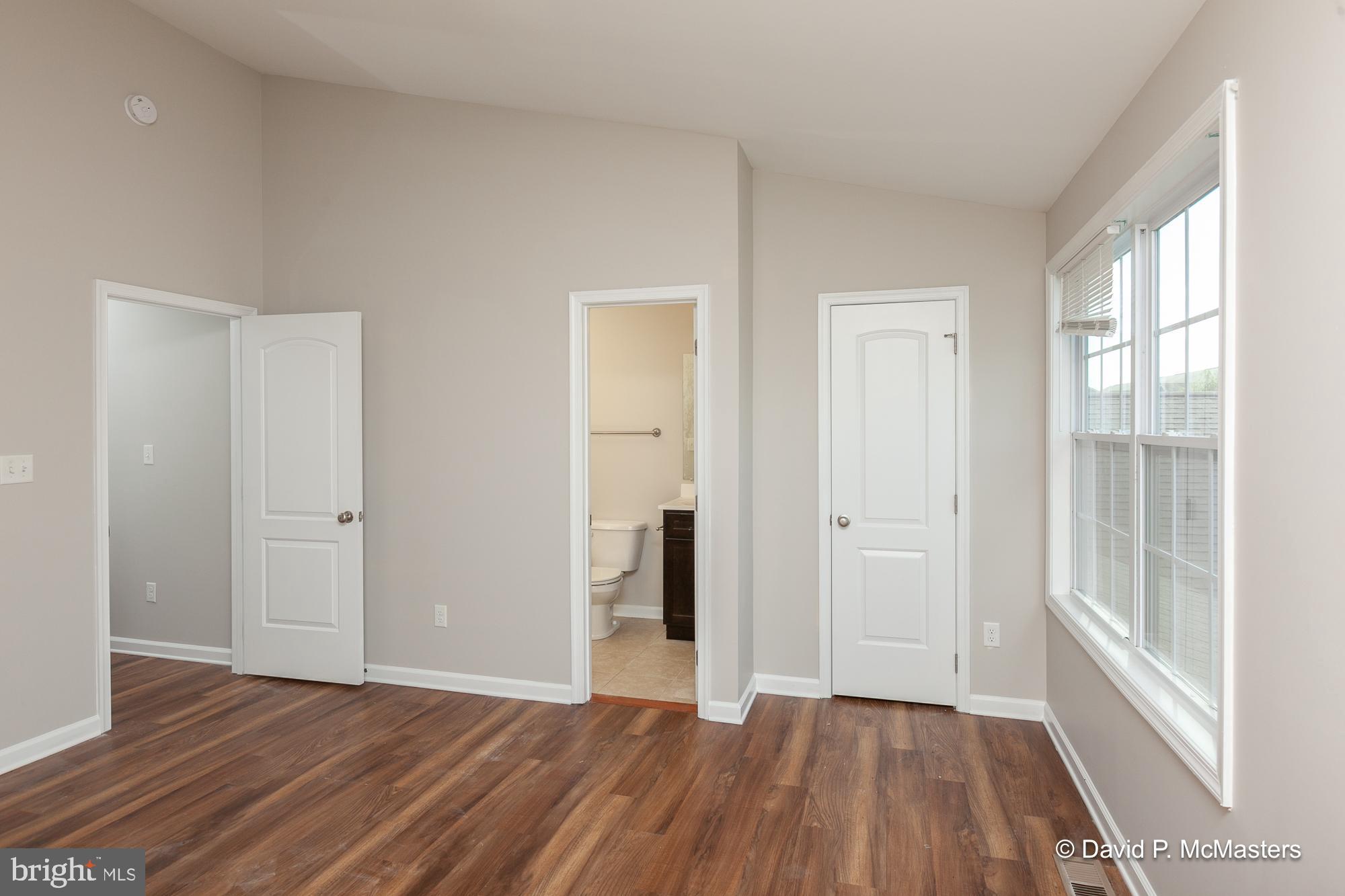 TOWNES OF RIDGEWAY - Residential