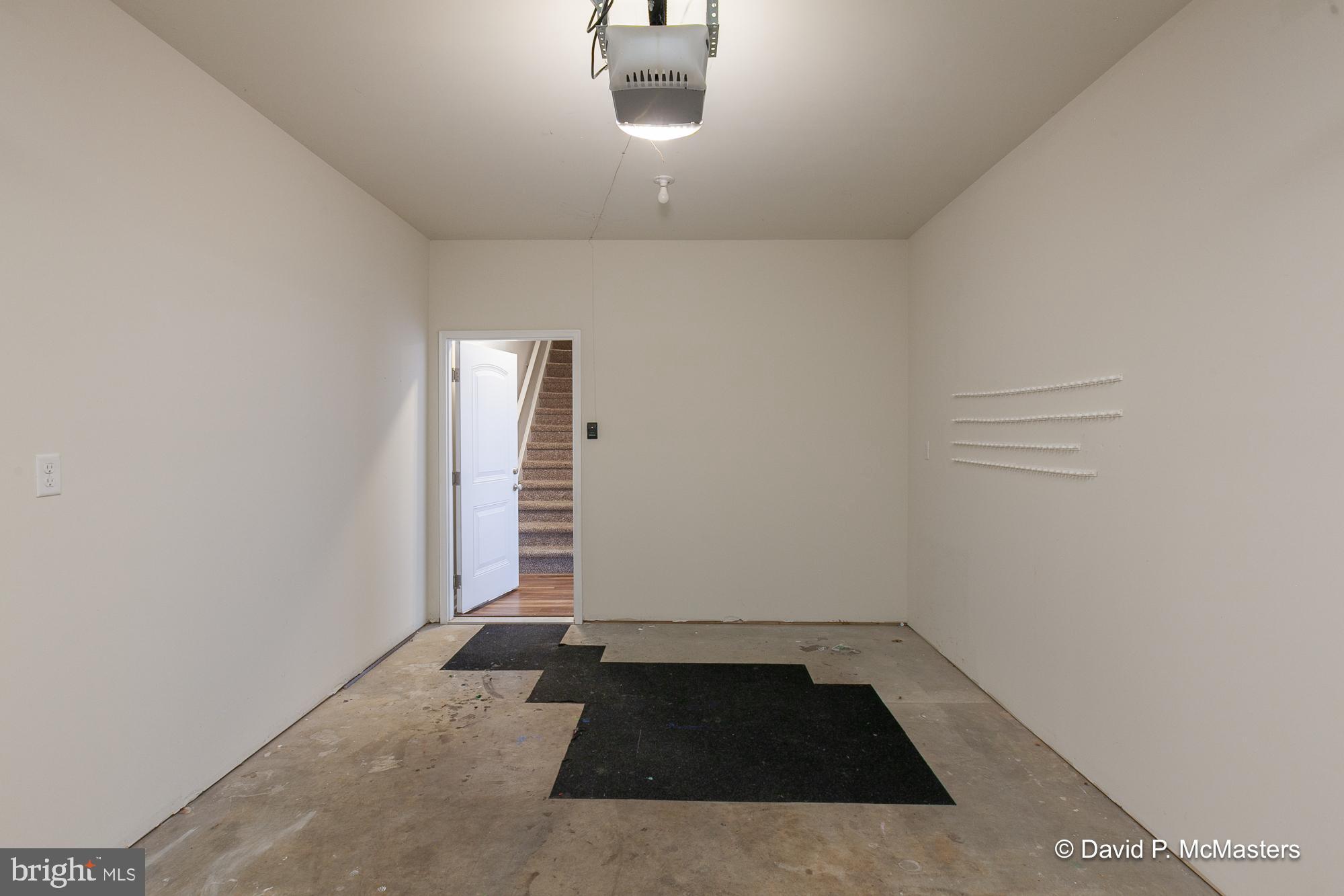 TOWNES OF RIDGEWAY - Residential