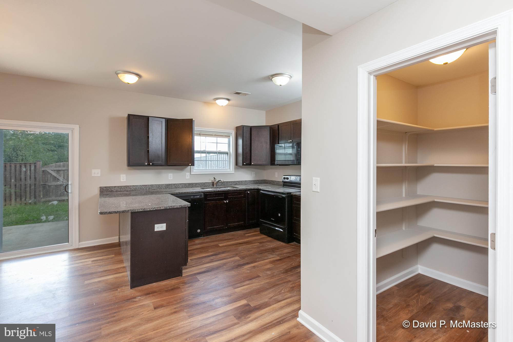 TOWNES OF RIDGEWAY - Residential