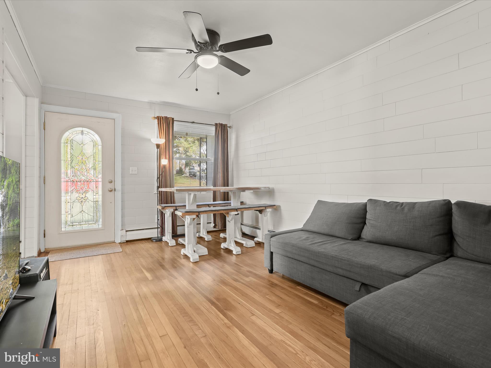 ELMWOOD - Residential