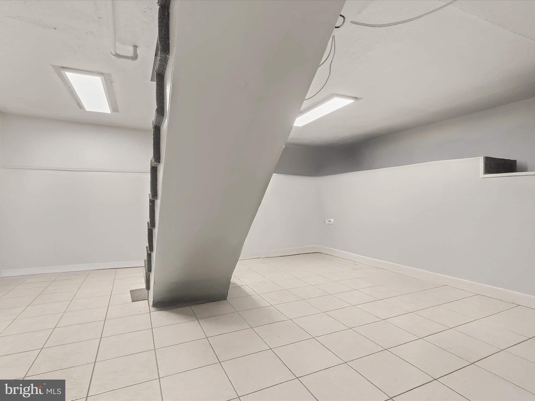 ELMWOOD - Residential