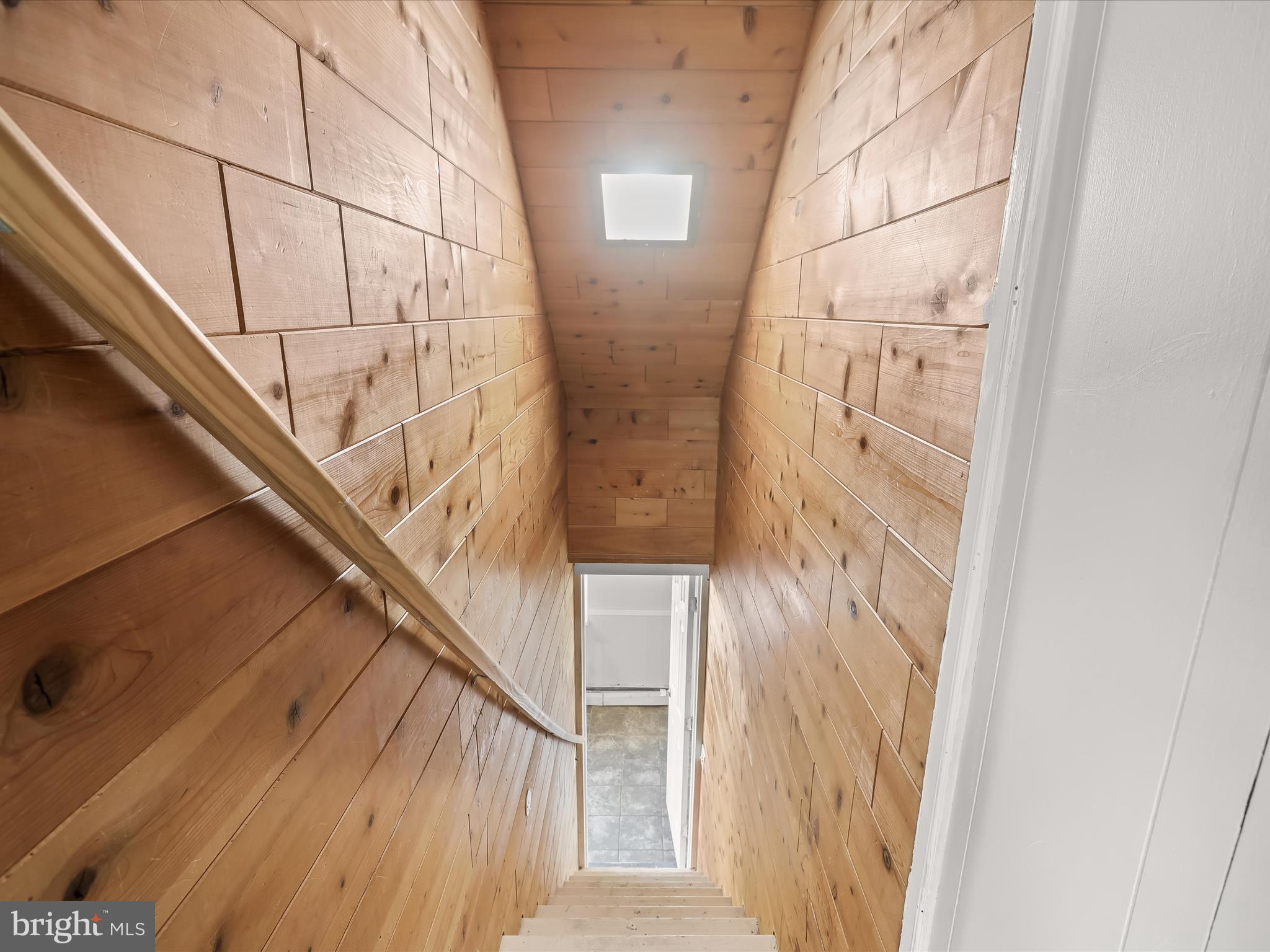 ELMWOOD - Residential