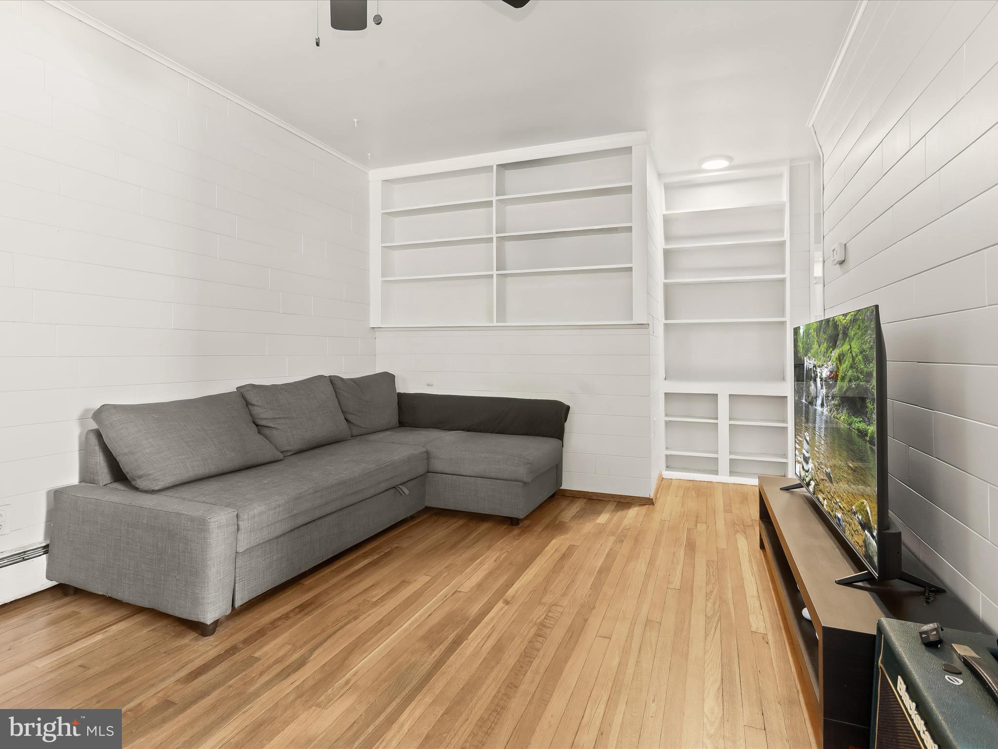 ELMWOOD - Residential