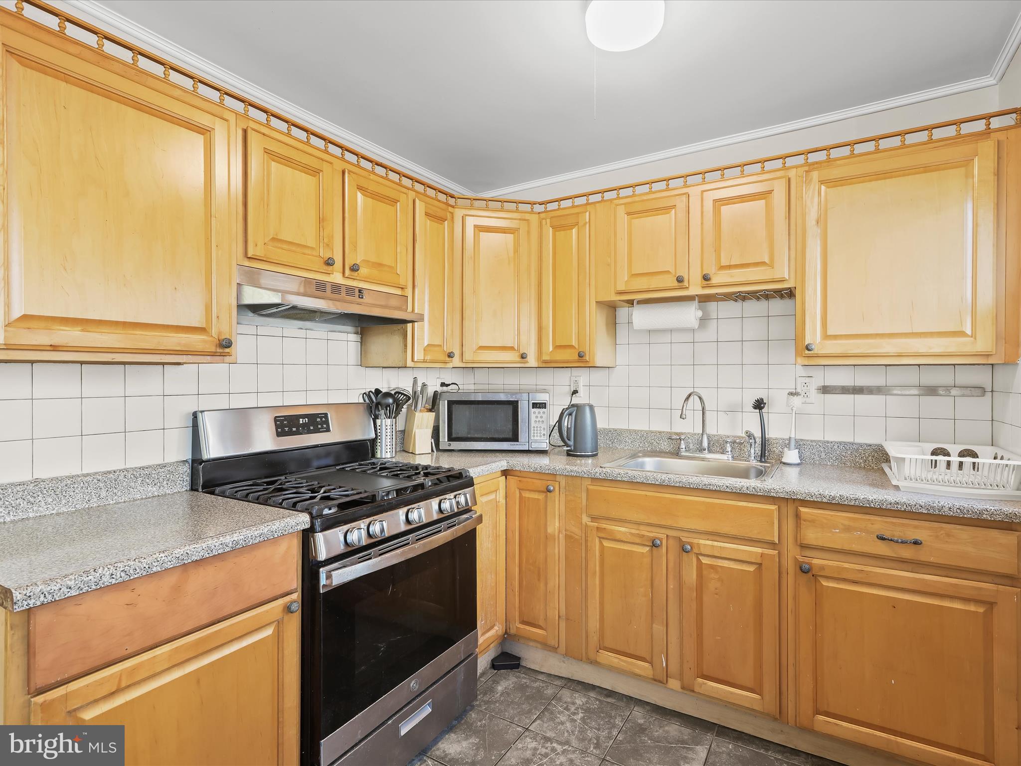 ELMWOOD - Residential