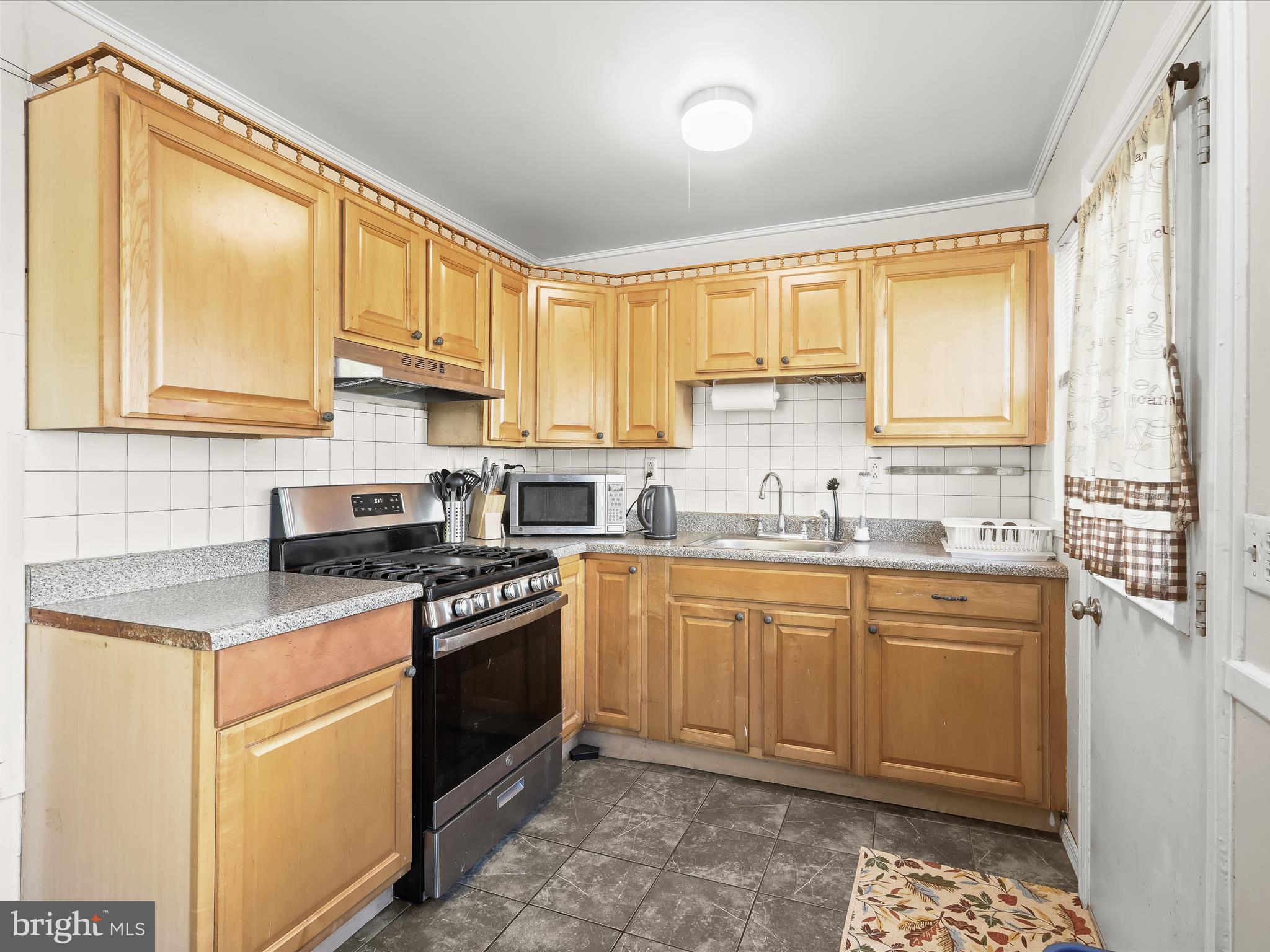 ELMWOOD - Residential