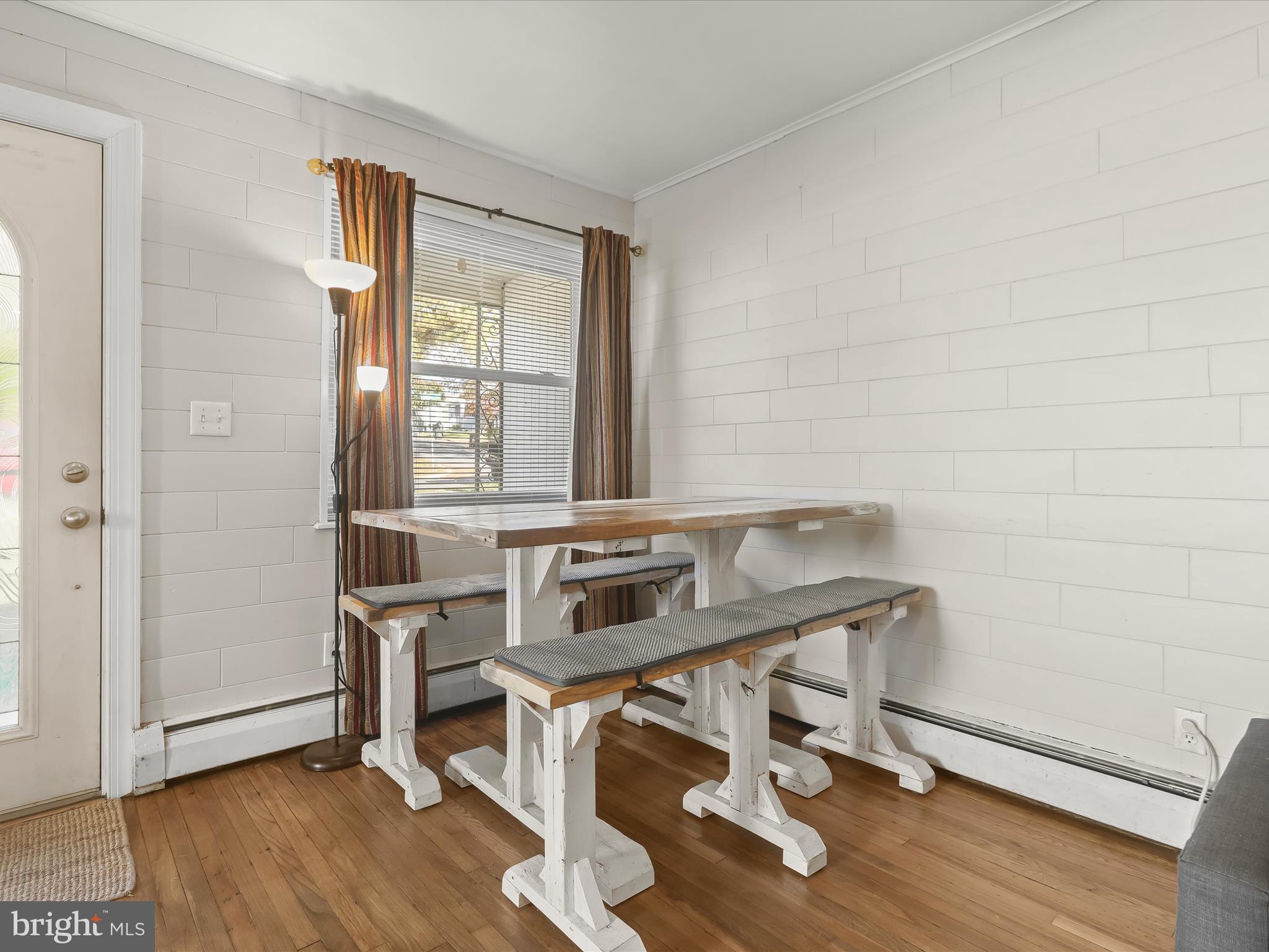 ELMWOOD - Residential