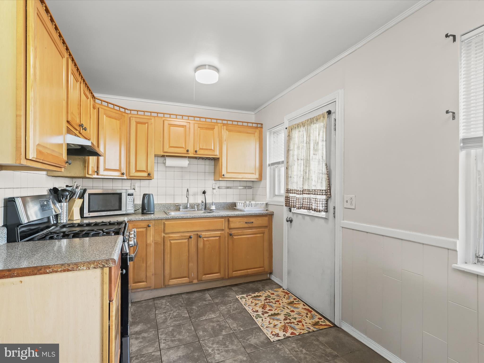 ELMWOOD - Residential