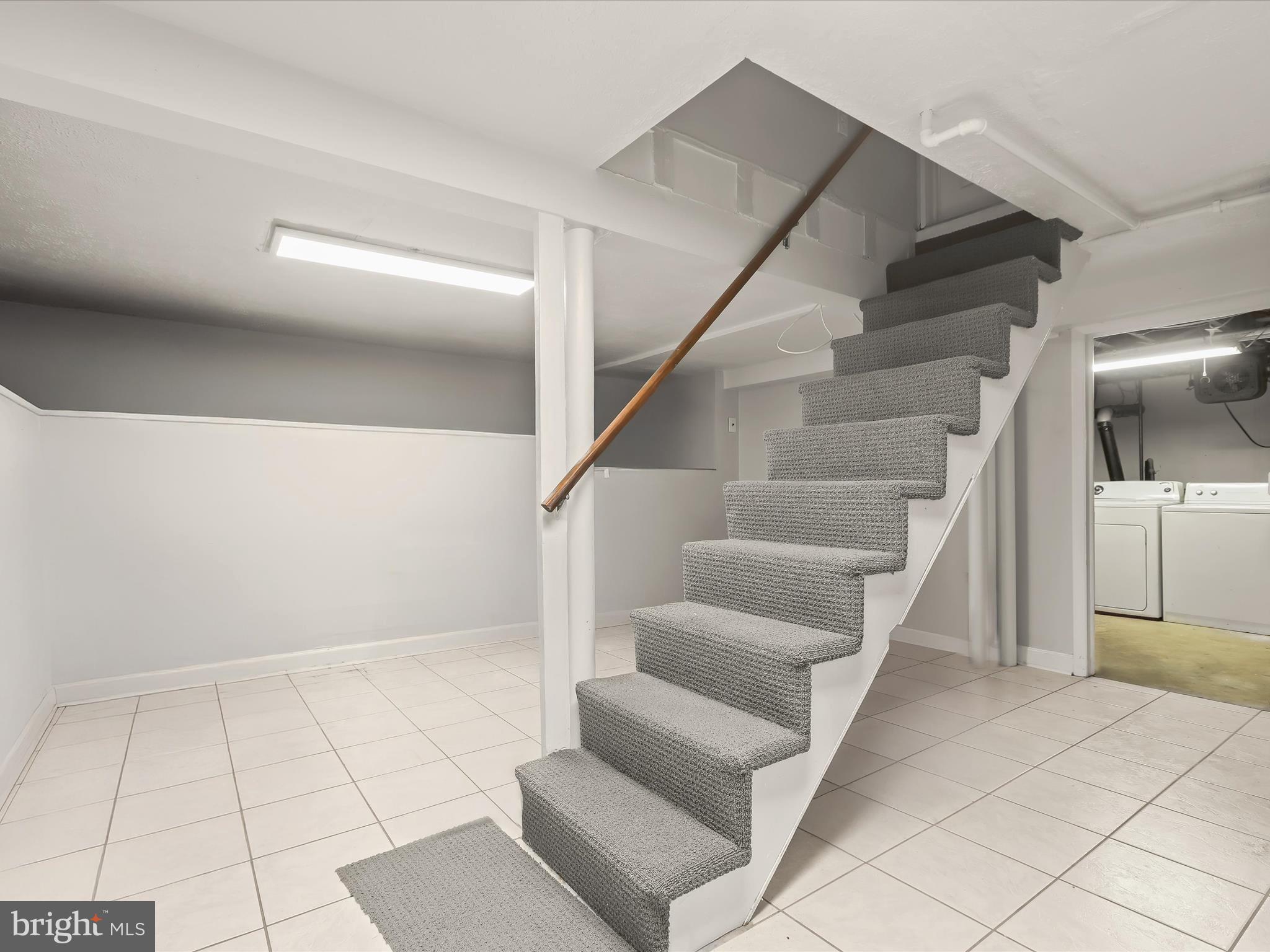 ELMWOOD - Residential