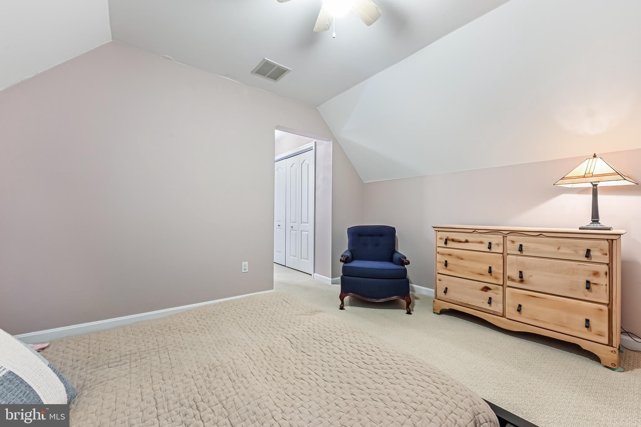 TALL OAKS - Residential