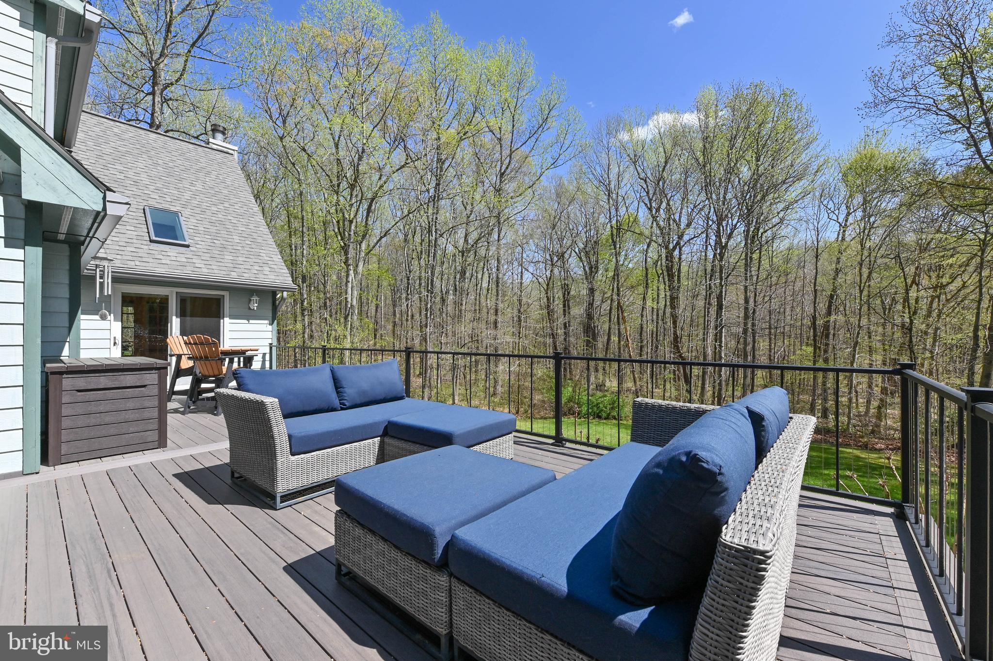 TALL OAKS - Residential