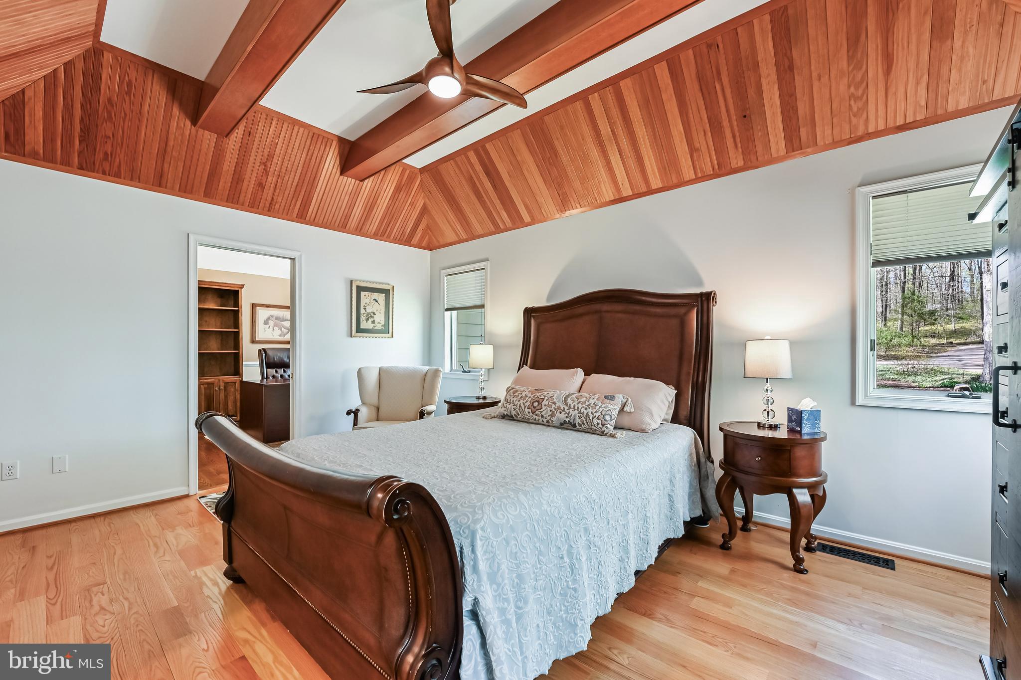 TALL OAKS - Residential