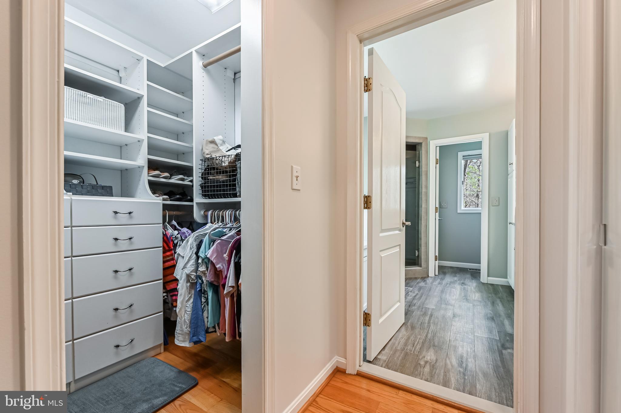 TALL OAKS - Residential