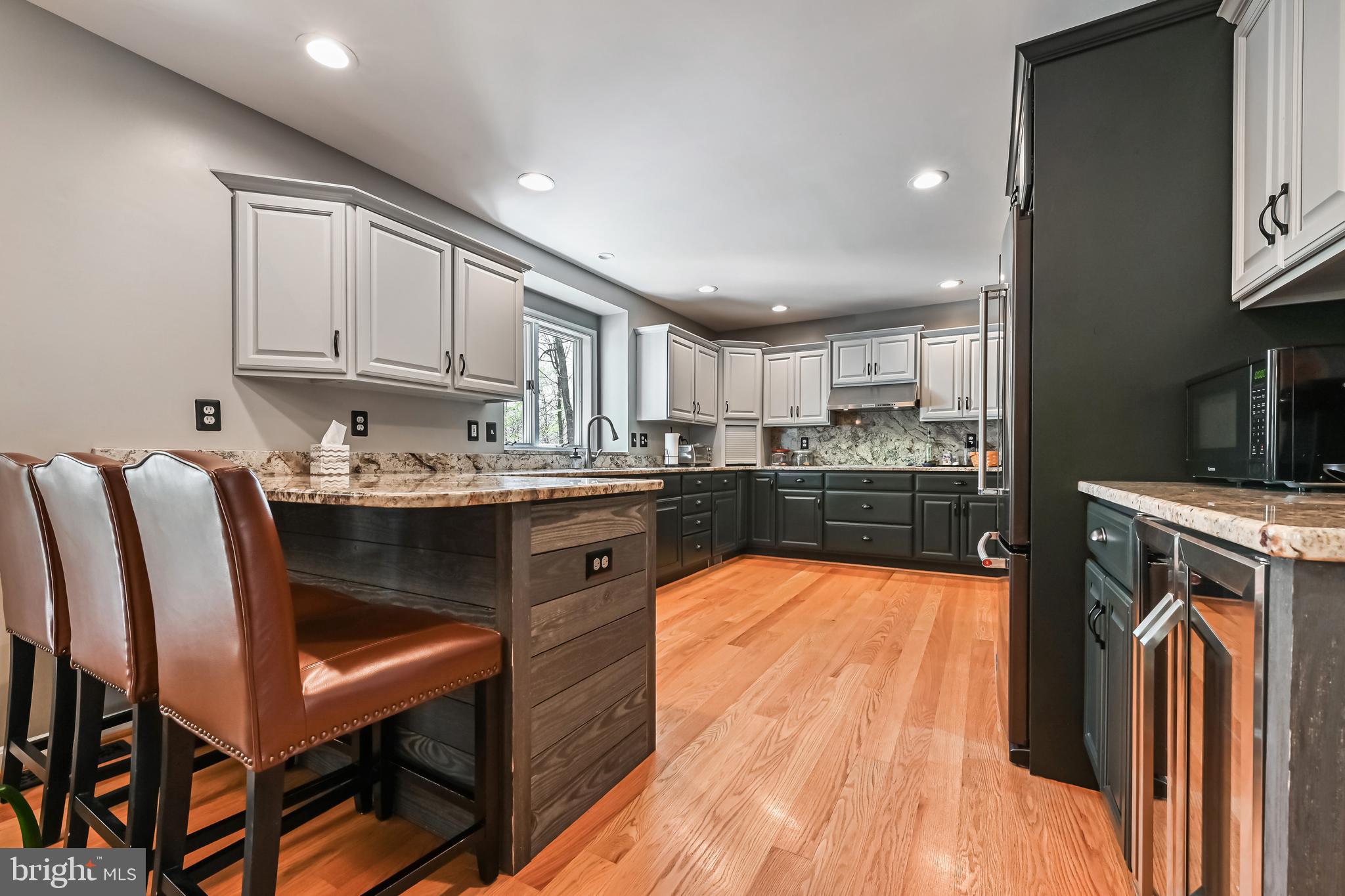 TALL OAKS - Residential