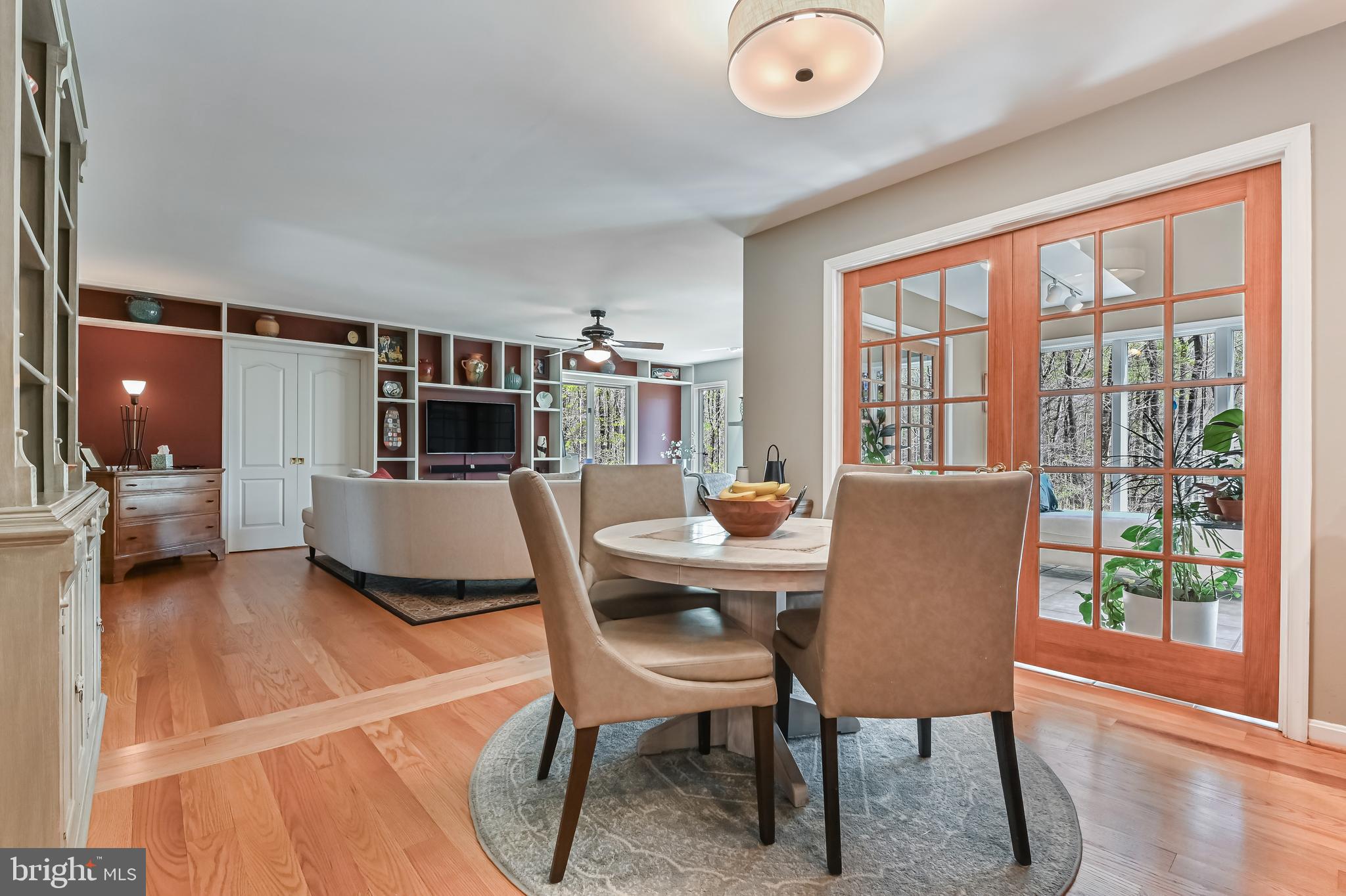 TALL OAKS - Residential