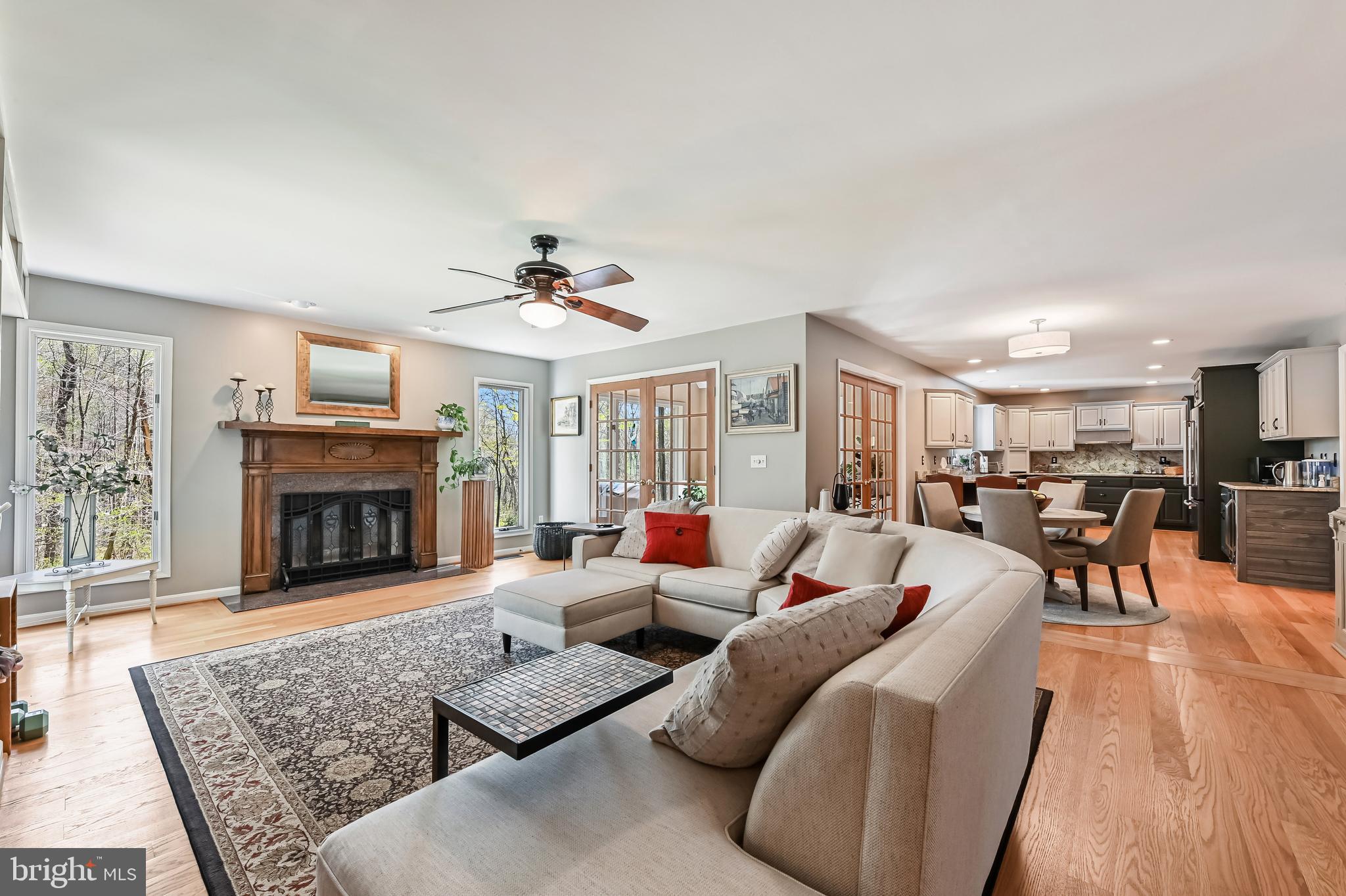 TALL OAKS - Residential