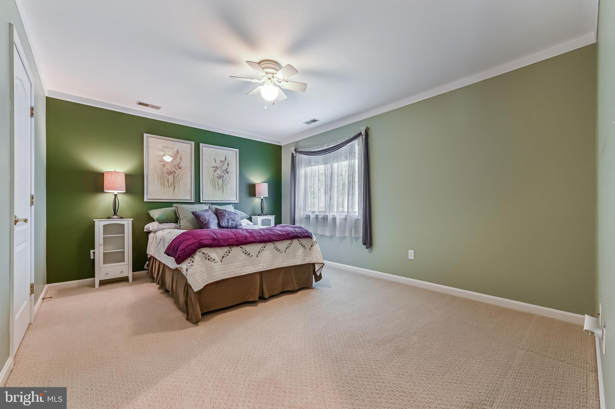 TALL OAKS - Residential