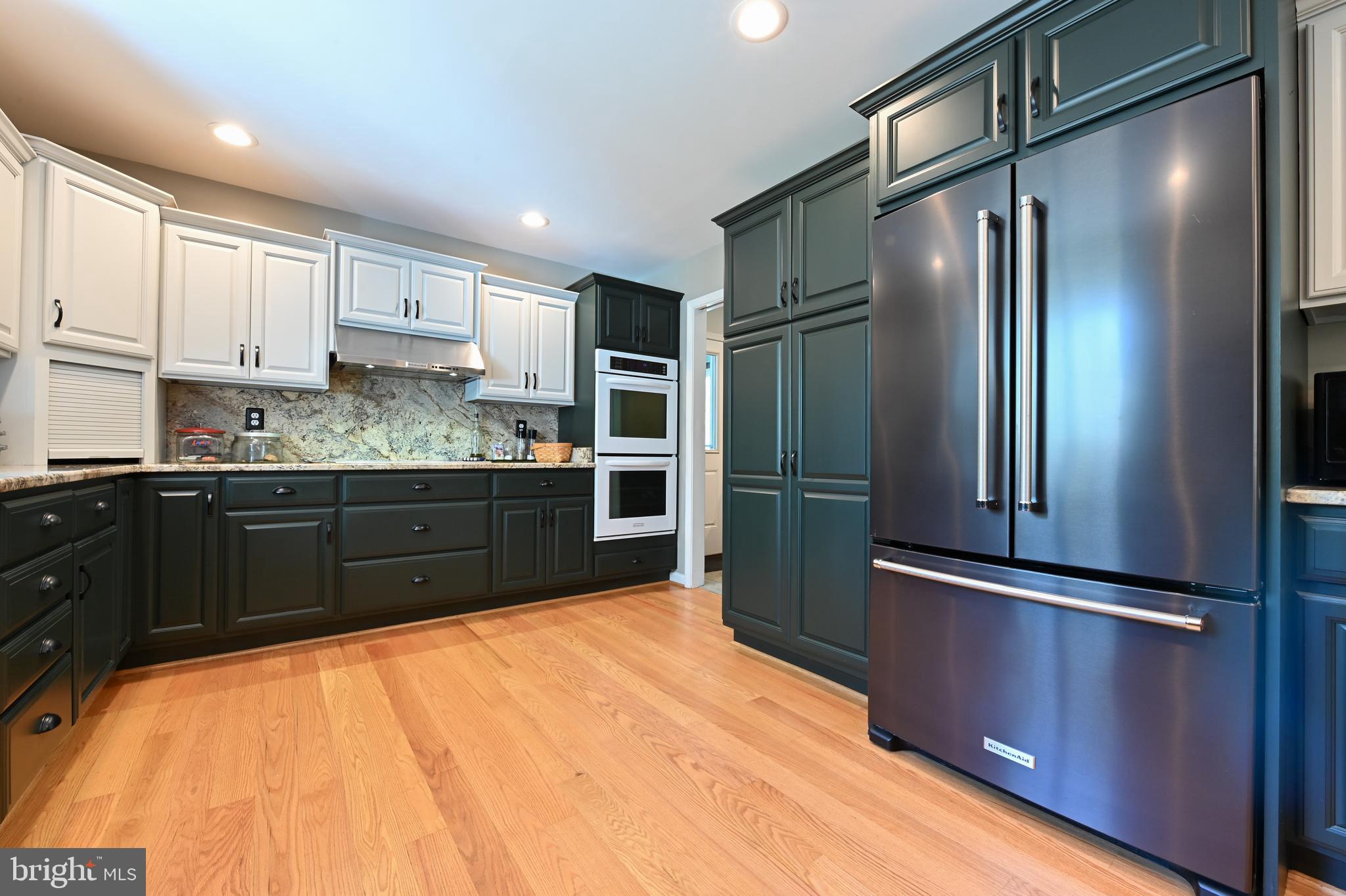 TALL OAKS - Residential