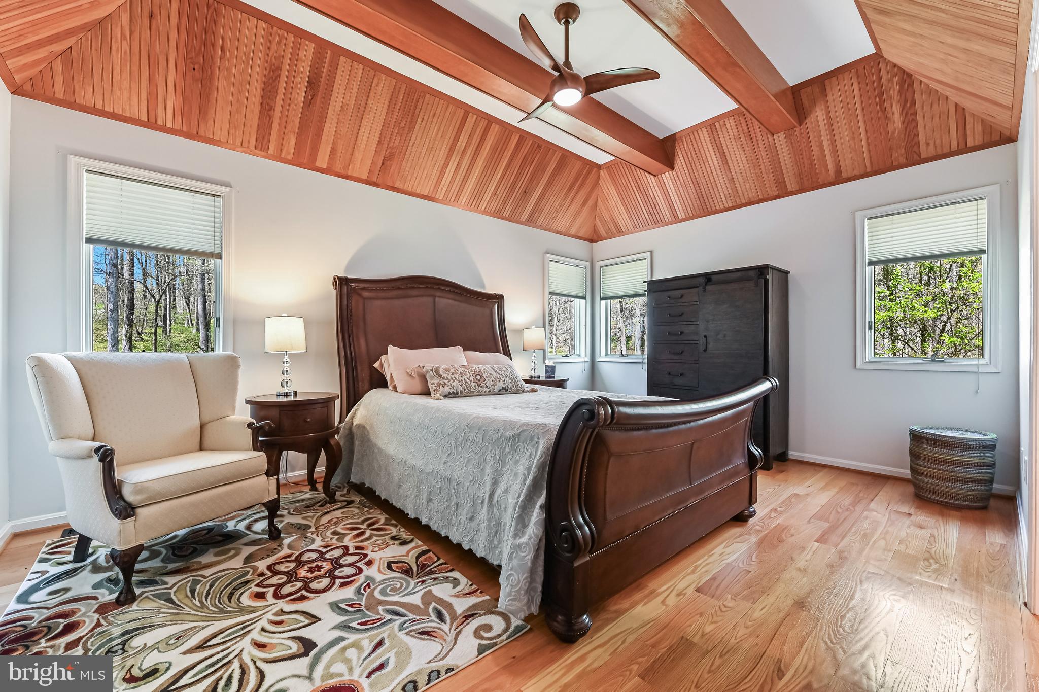 TALL OAKS - Residential