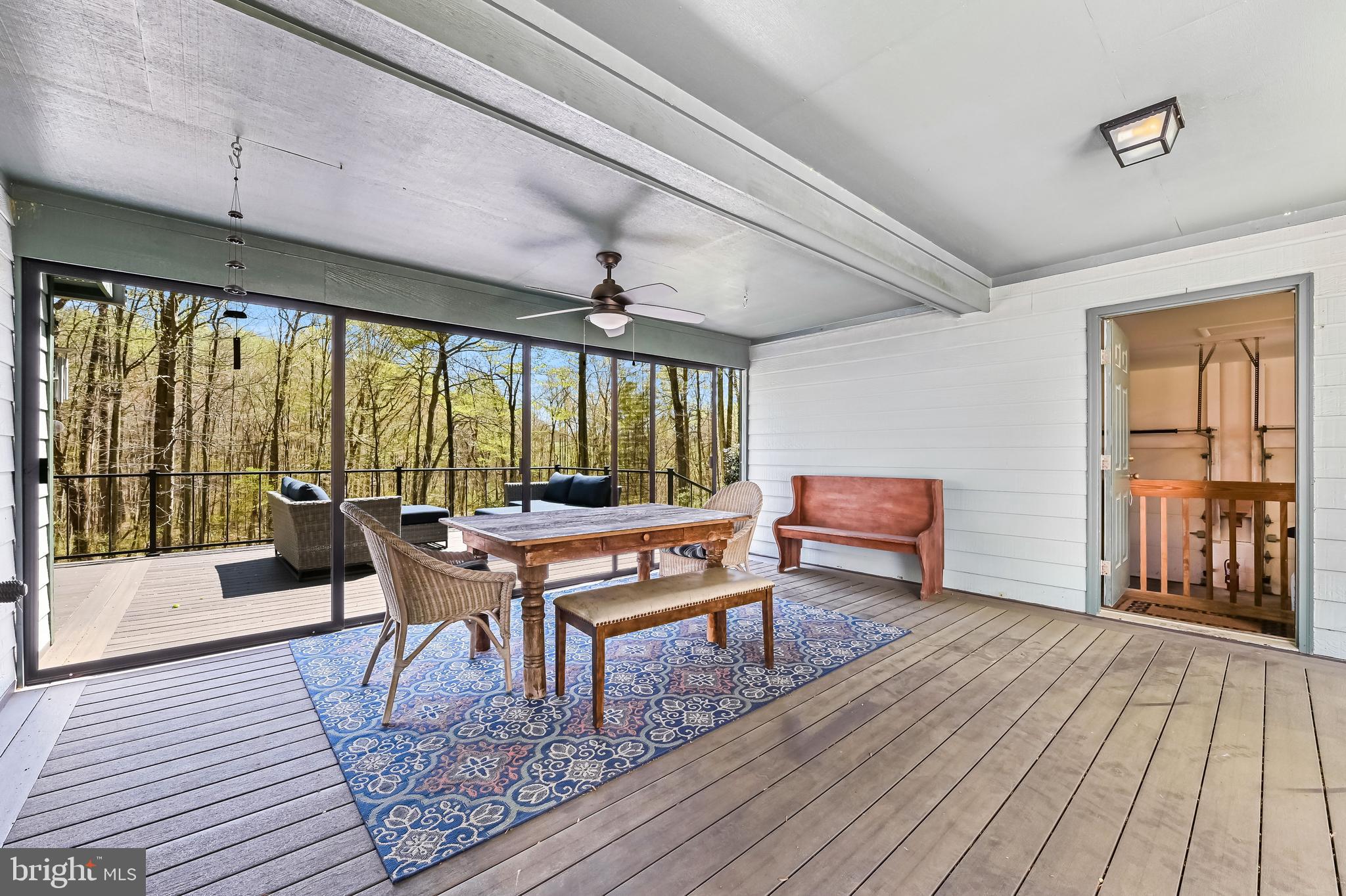 TALL OAKS - Residential