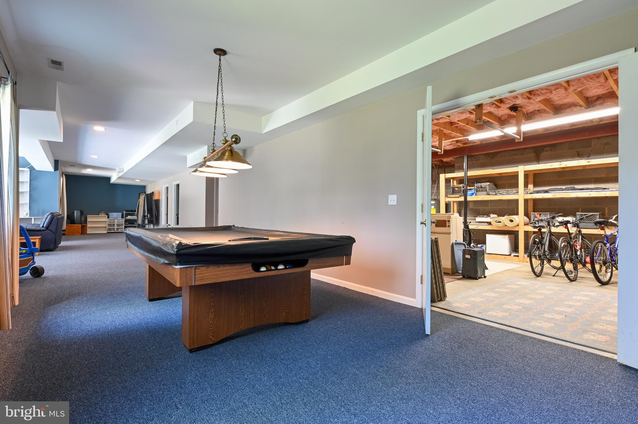 TALL OAKS - Residential