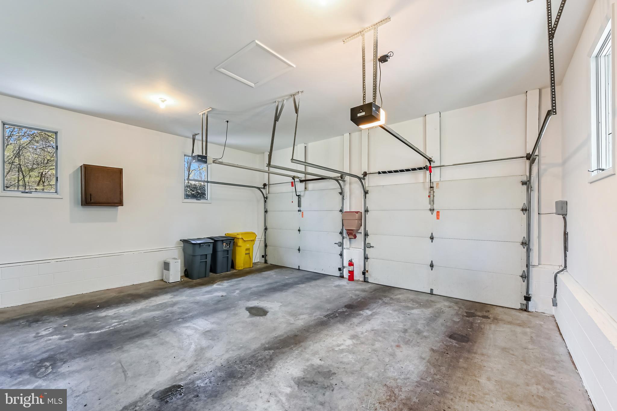 TALL OAKS - Residential