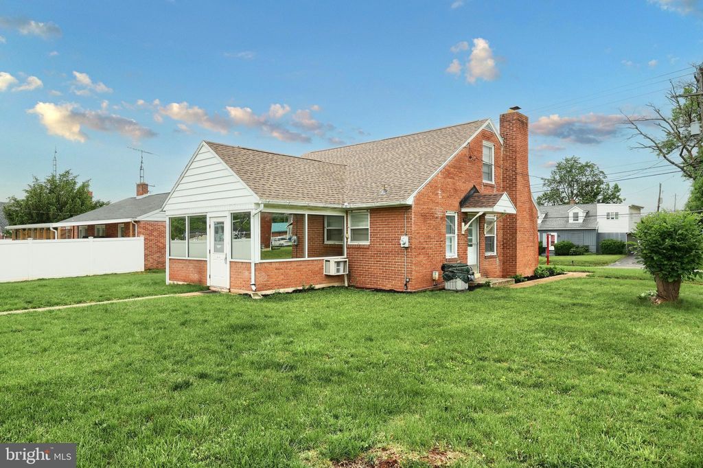 Photo of 2260 Carlisle Road, YORK, PA 17408 (MLS # PAYK2082728)