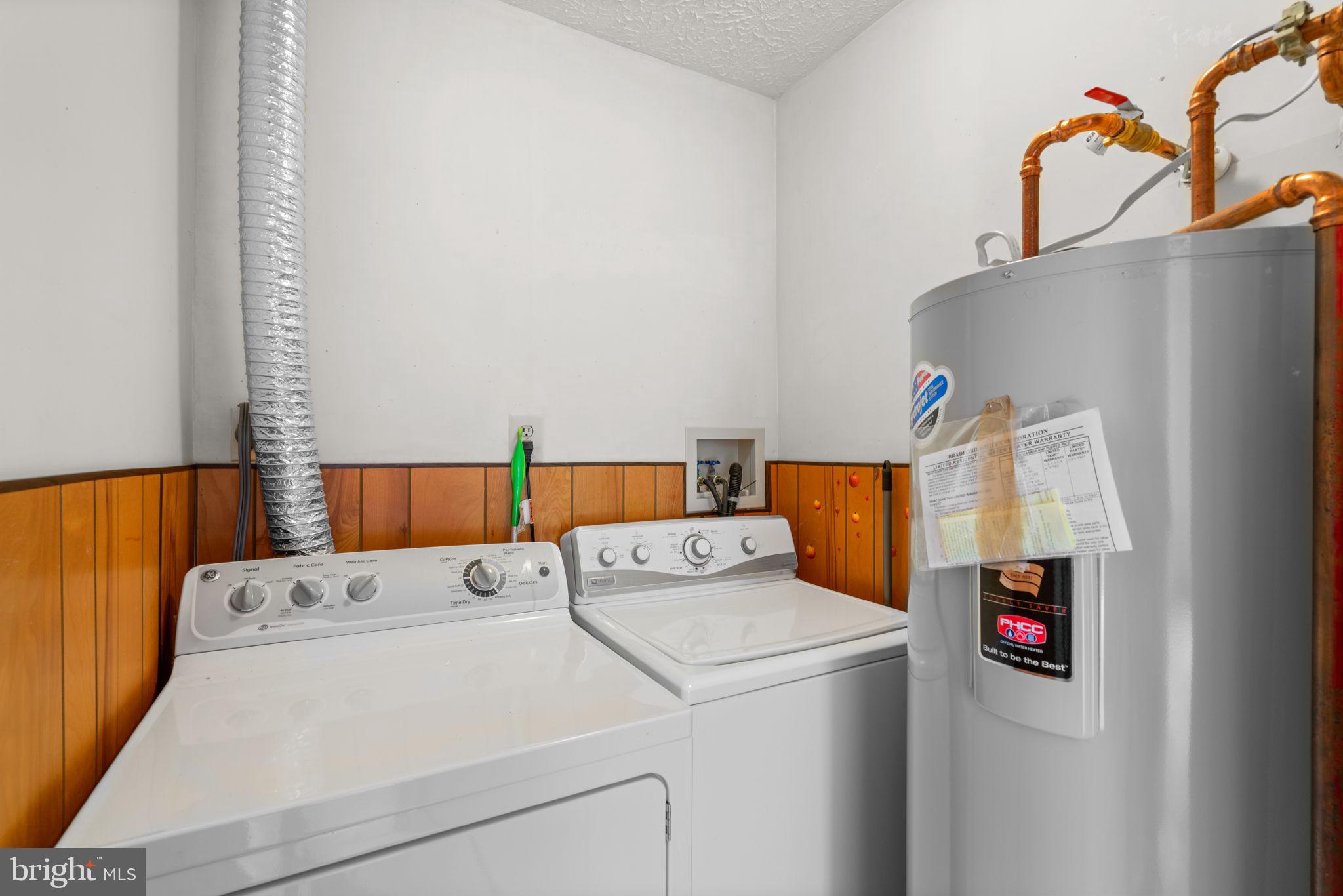 BEDFORD COMMONS - Residential