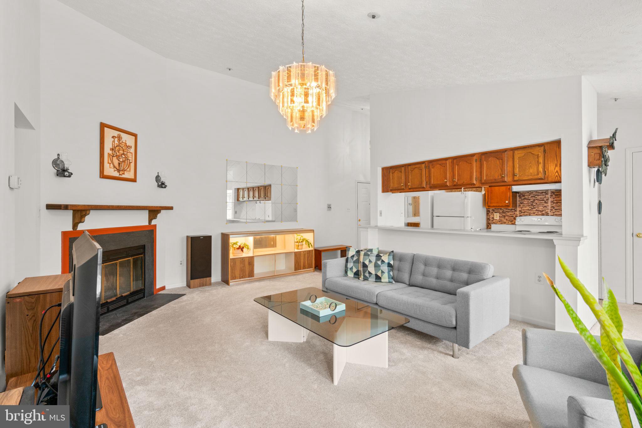 BEDFORD COMMONS - Residential