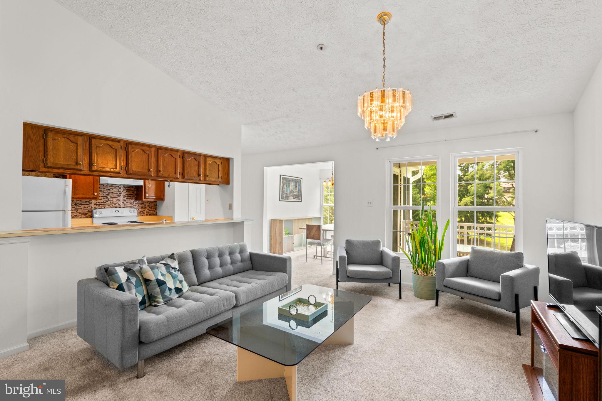 BEDFORD COMMONS - Residential