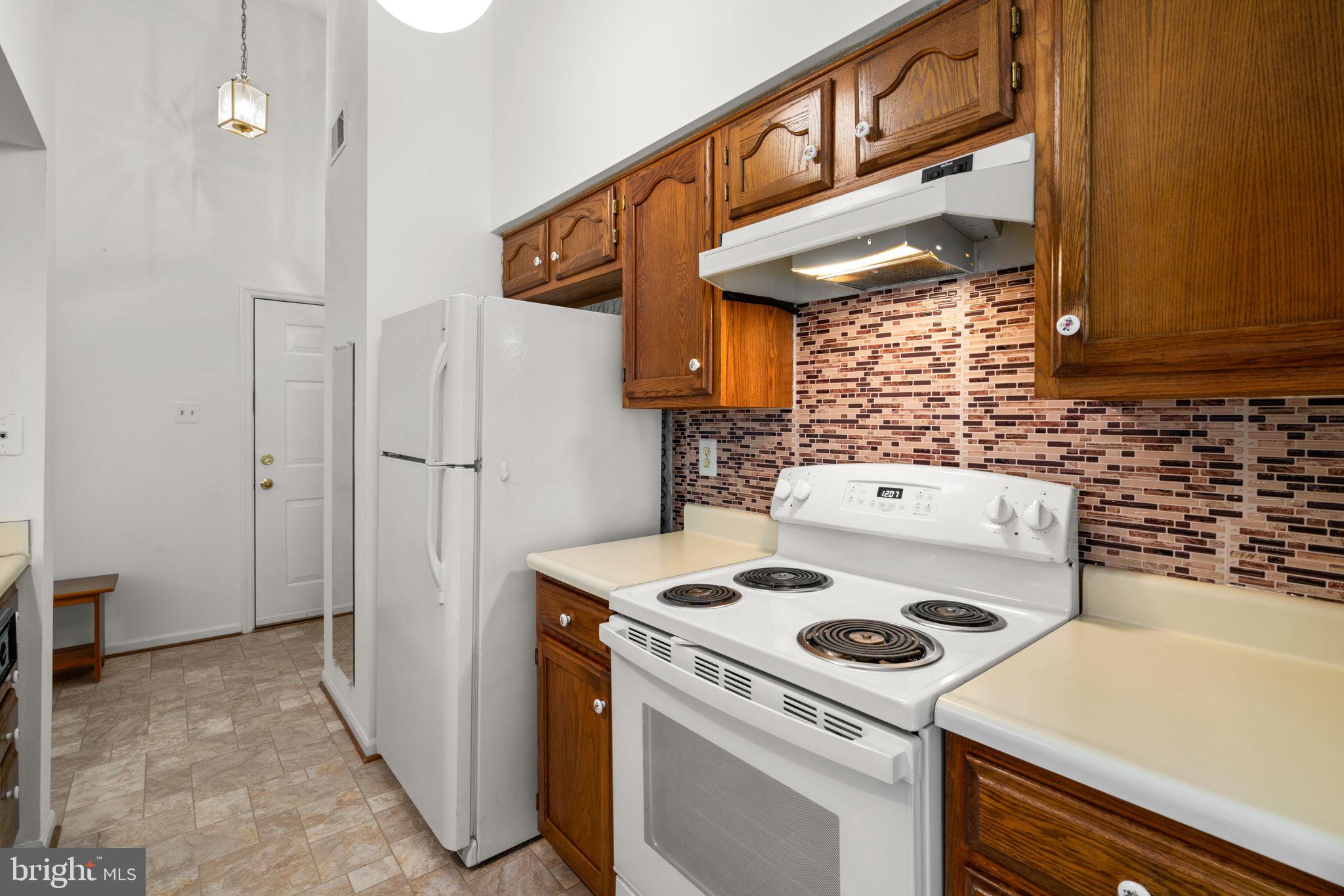 BEDFORD COMMONS - Residential