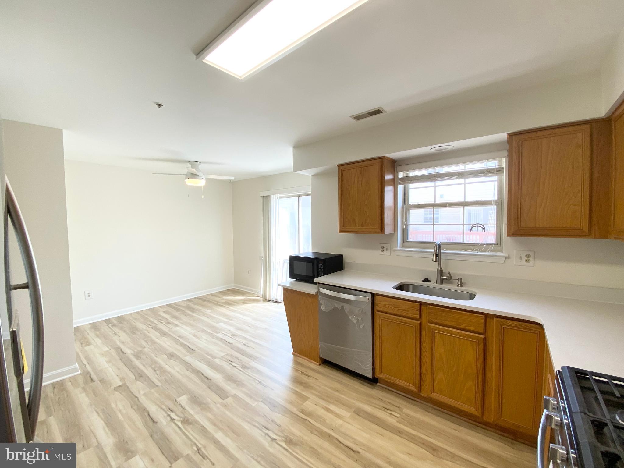 CROMWELL FOUNTAIN - Residential Lease