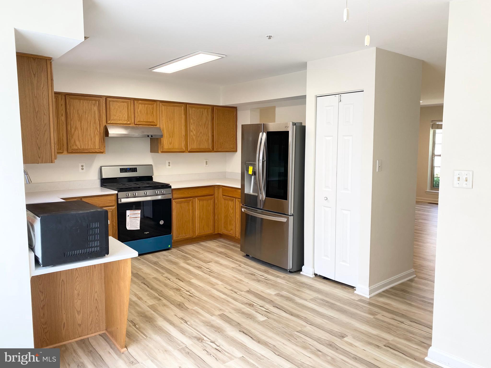 CROMWELL FOUNTAIN - Residential Lease