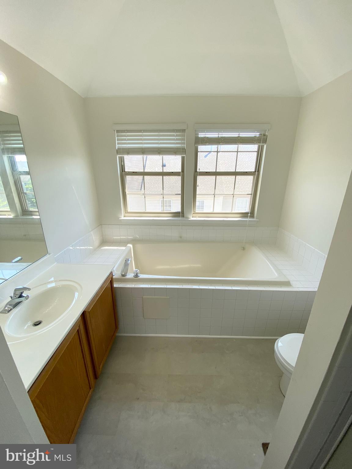 CROMWELL FOUNTAIN - Residential Lease