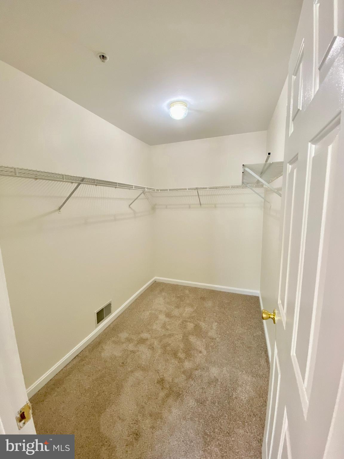 CROMWELL FOUNTAIN - Residential Lease