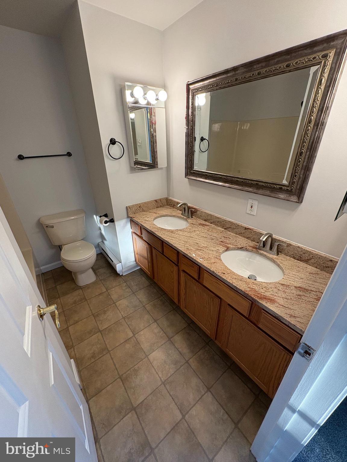 LANGHORNE GABLES - Residential Lease