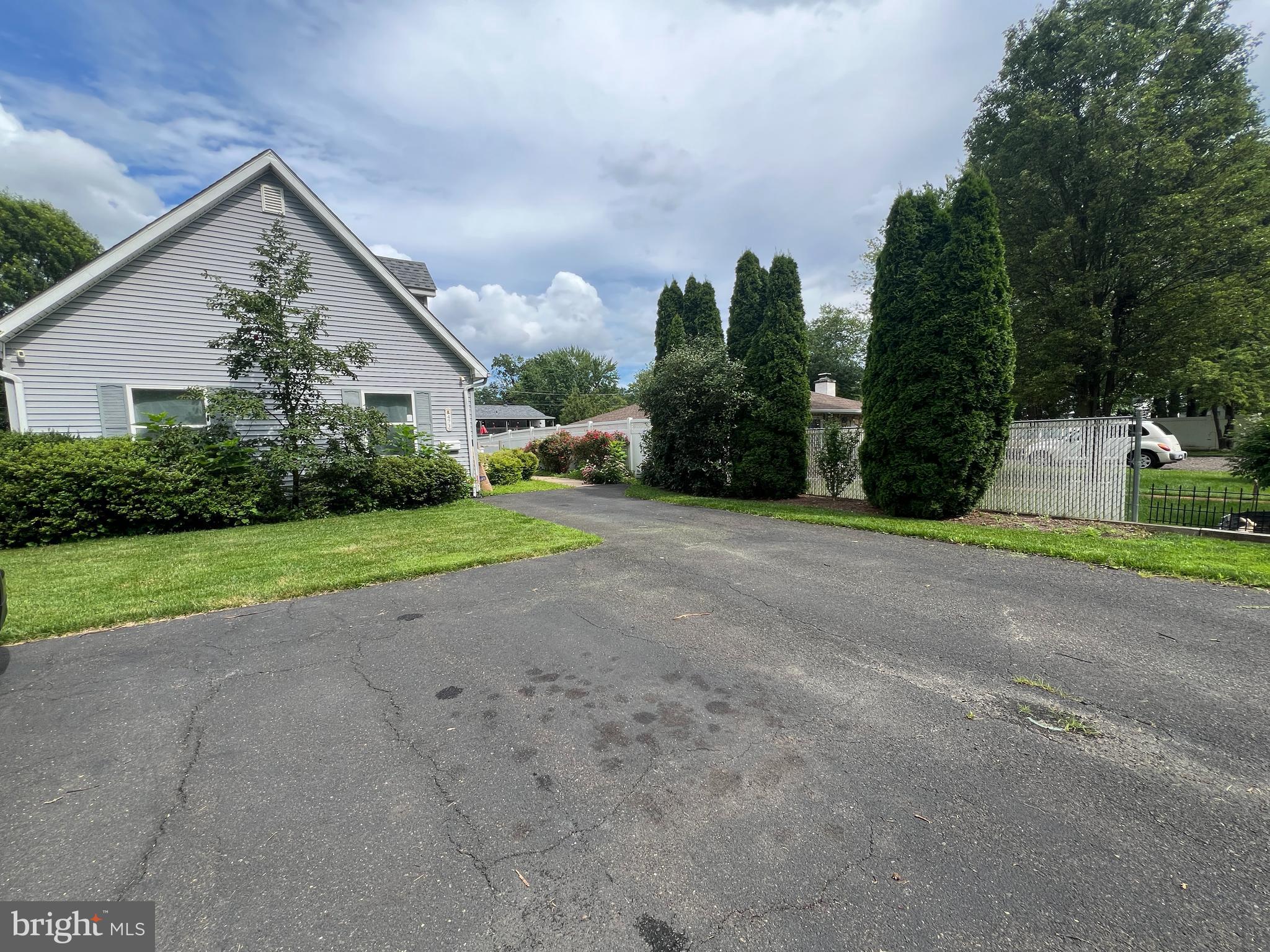 LANGHORNE GABLES - Residential Lease