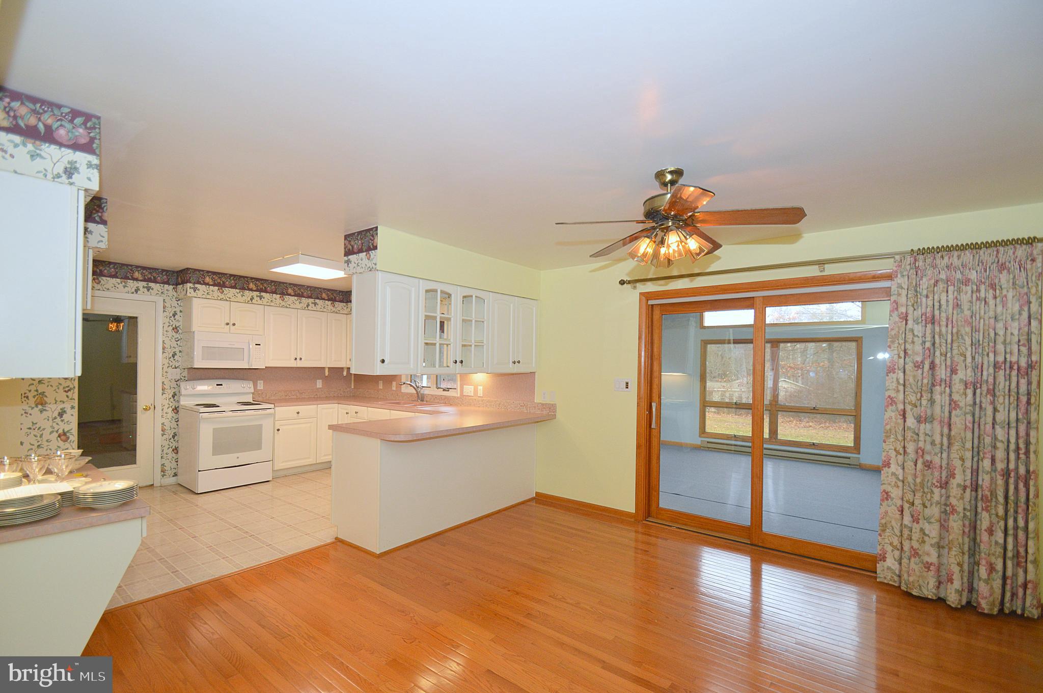 SHIRLEY FARMS - Residential