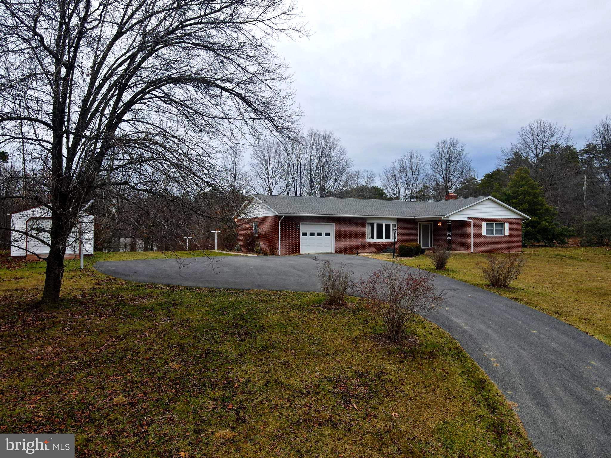 SHIRLEY FARMS - Residential
