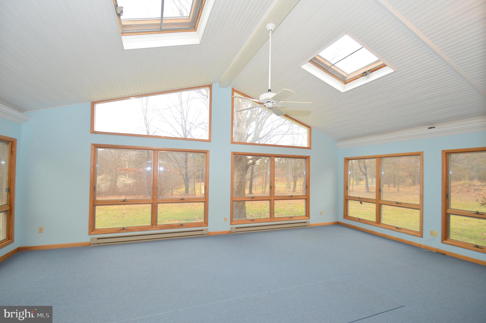 SHIRLEY FARMS - Residential