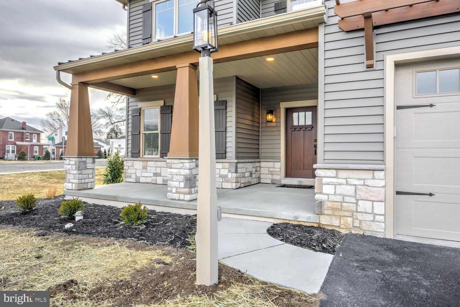 205 PARKSIDE PLACE LOT 42