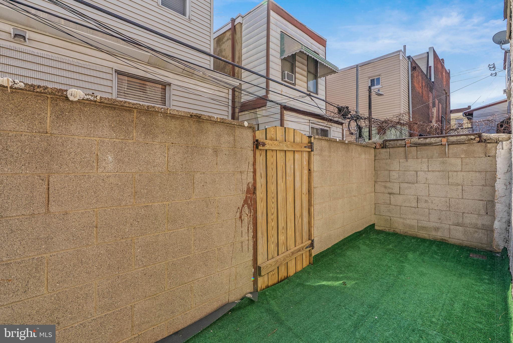 WEST PASSYUNK - Residential Income