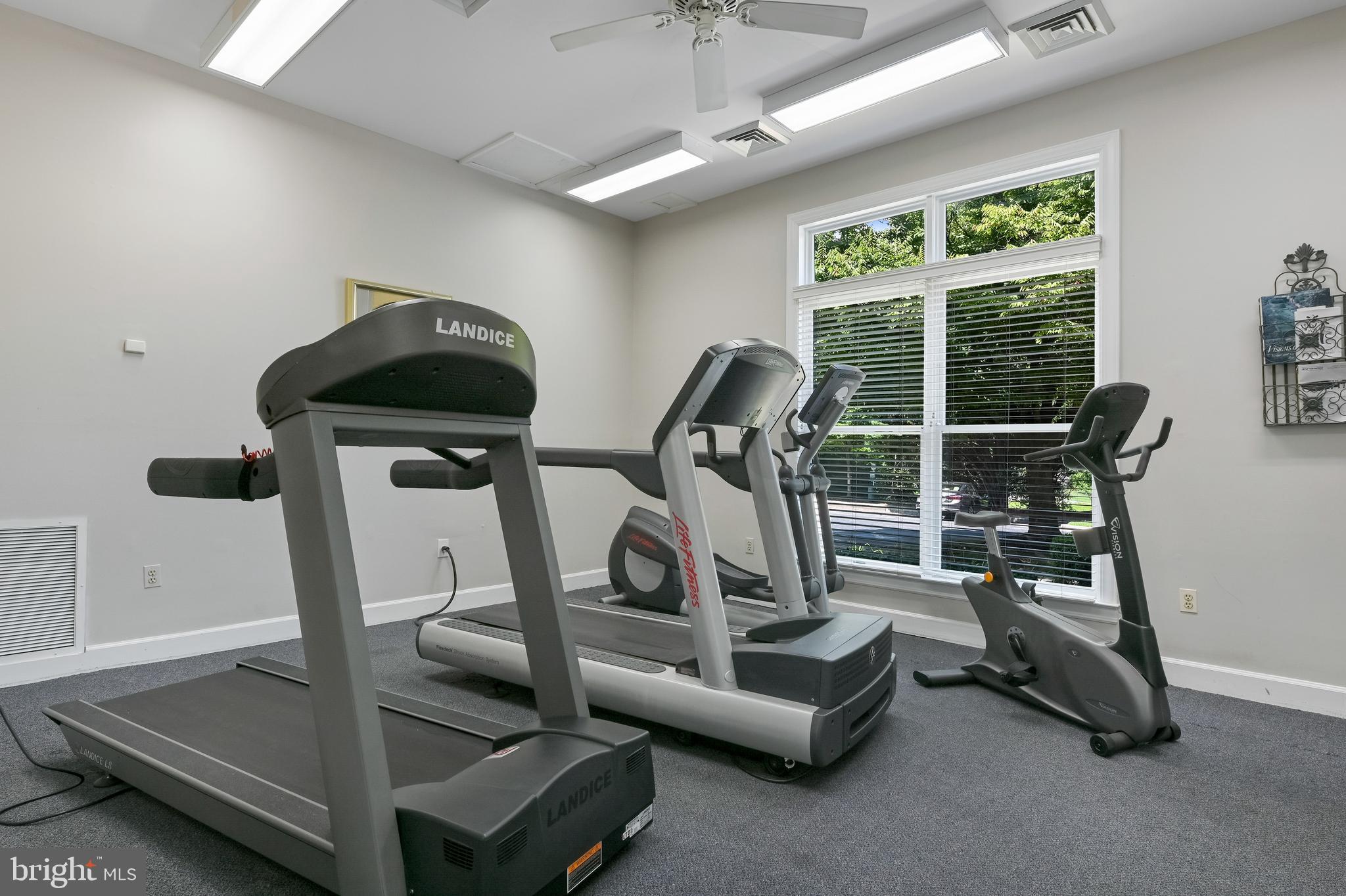 ADMIRAL REACH AT HARBOUR GATES - Residential